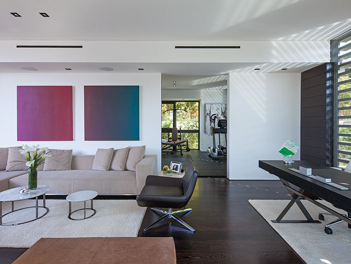 1201 Laurel Way Residence: A Beverly Hills dream home with contemporary interior by Whipple Russell Architects