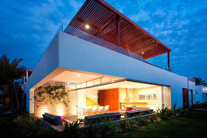 Casa Seta by Martin Dulanto - Exterior View