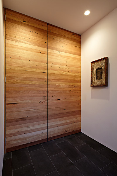 Contemporary Hallway In Melbourne