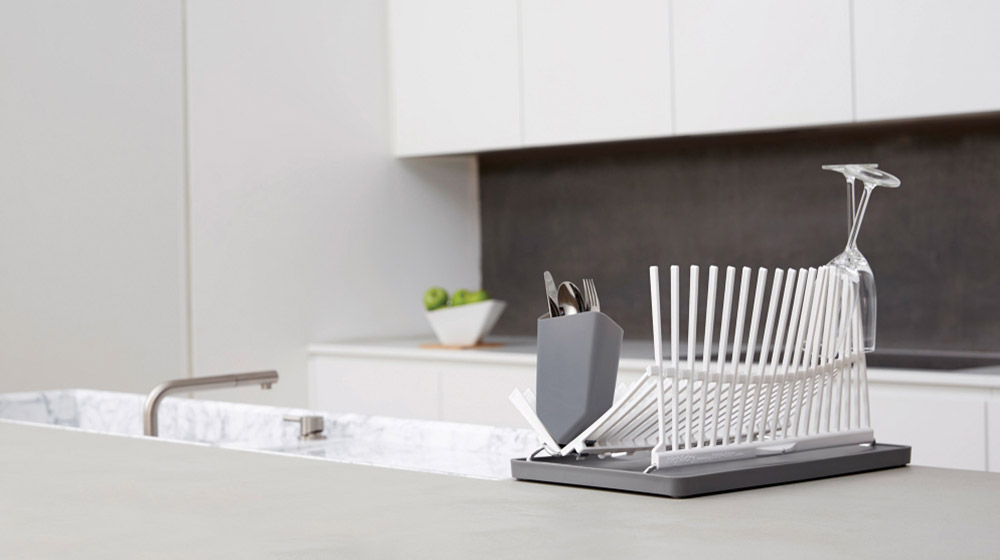 Dish rack for modern kitchen