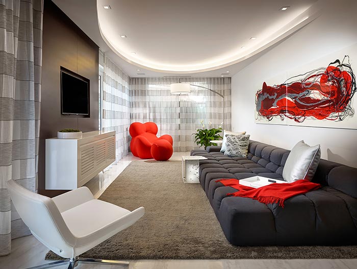 Doral Residence Cozy Family Room By Pepe Calderin Design