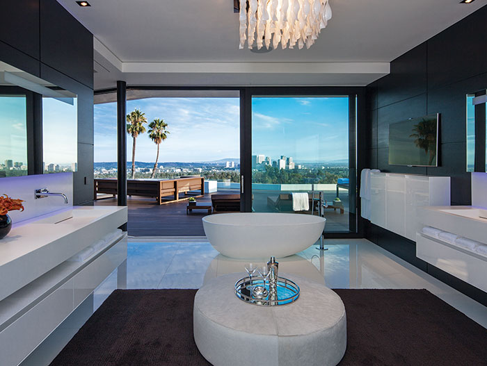 Laurel Way Residence in Beverly Hills: Luxurious bathroom with impressive view