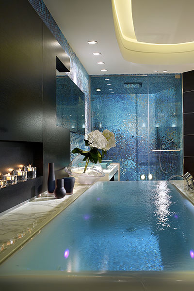 Luxurious Master Bathroom In Stunning Apartment By Pepe Caldern Design
