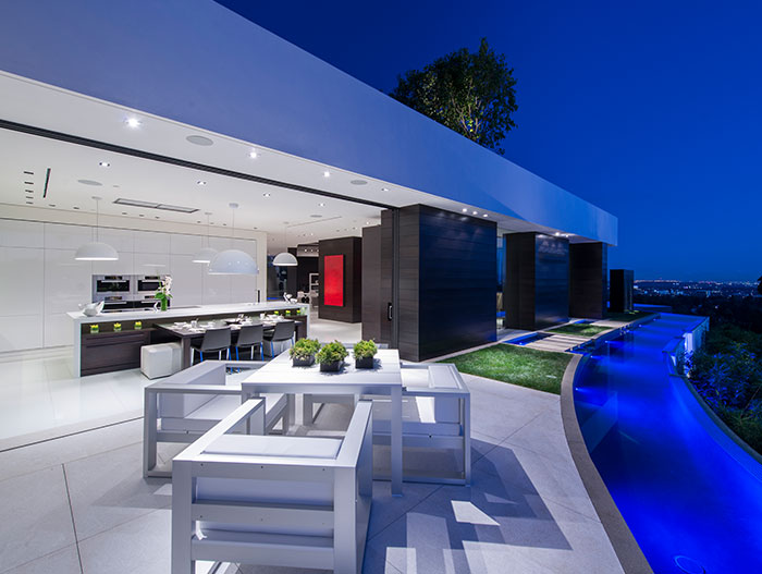 Luxurious house in Beverly Hills with stunning view