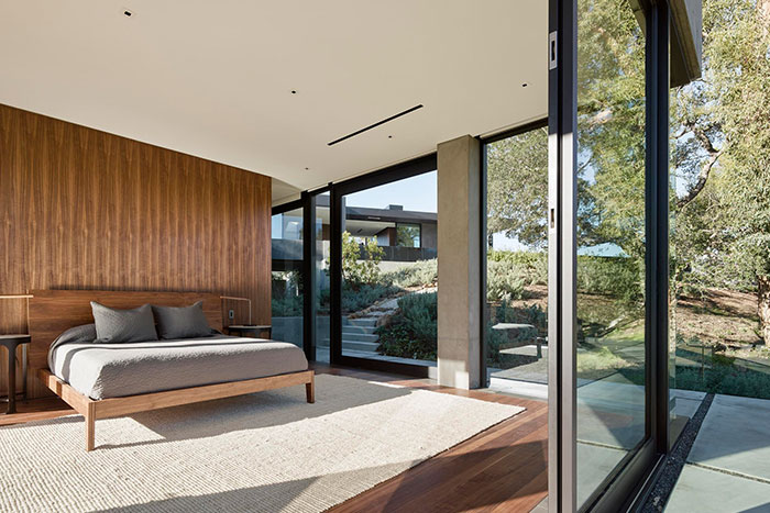 Modern Bedroom In A Luxurious House In Beverly Hills California