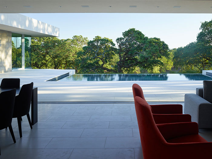 Modern House With A Beautiful Pool For Outdoor Entertainment