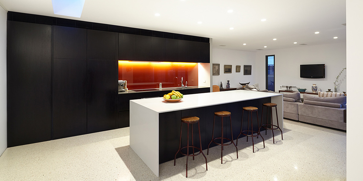 Modern White And Black Kitchen Design