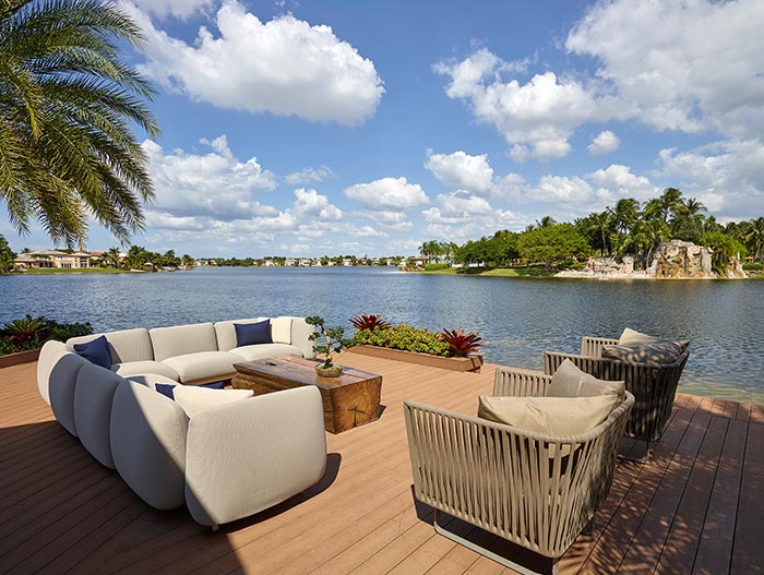 Outdoor Entertainment With Spectacular Ocean View