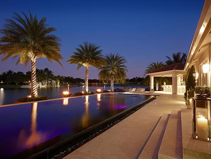 Stunning House In Miami Beach Florida