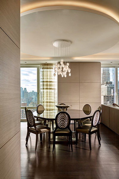 Wasserman Residence Stunning Dining Room In A Luxurious Apartment Located In New York