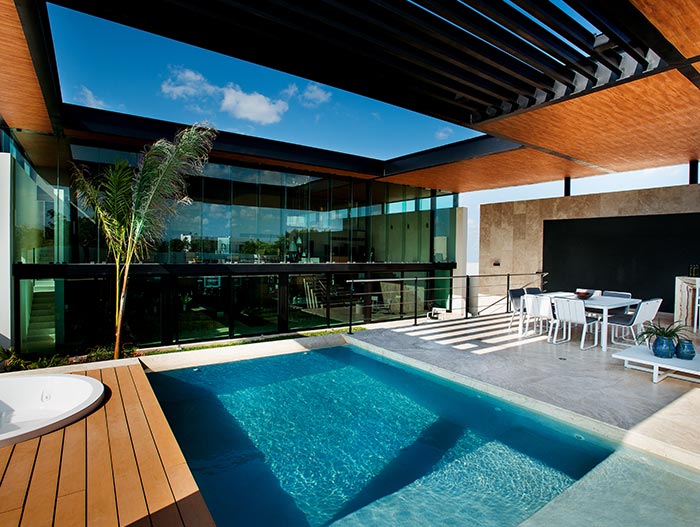 Amazing house with impressive pool in Yucatan, Mexico: MH House by Seijo Peon Arquitectos y Asociados