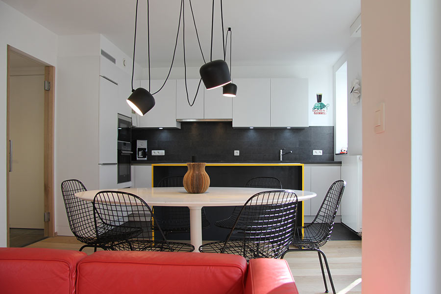 Apartment in Brussels, Belgium by AIMJ with plenty of storage space