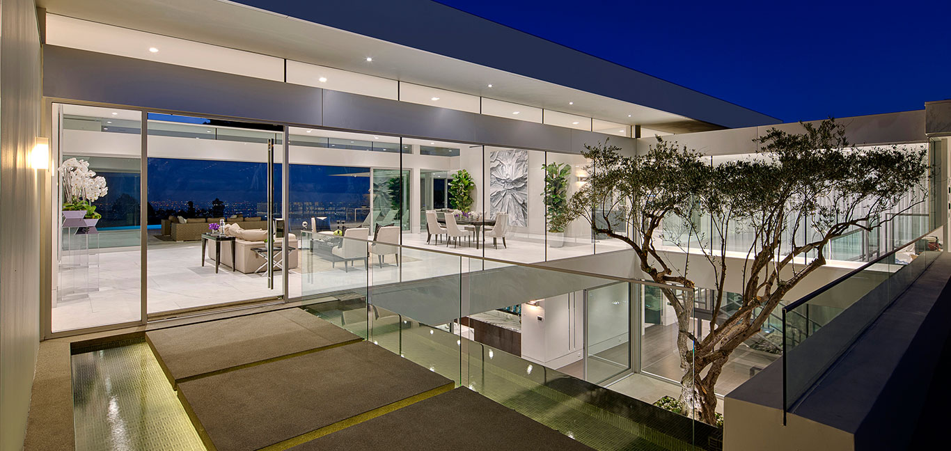 Carla Ridge residence, Beverly Hills mega mansion with amazing views of Los Angeles by McClean Design