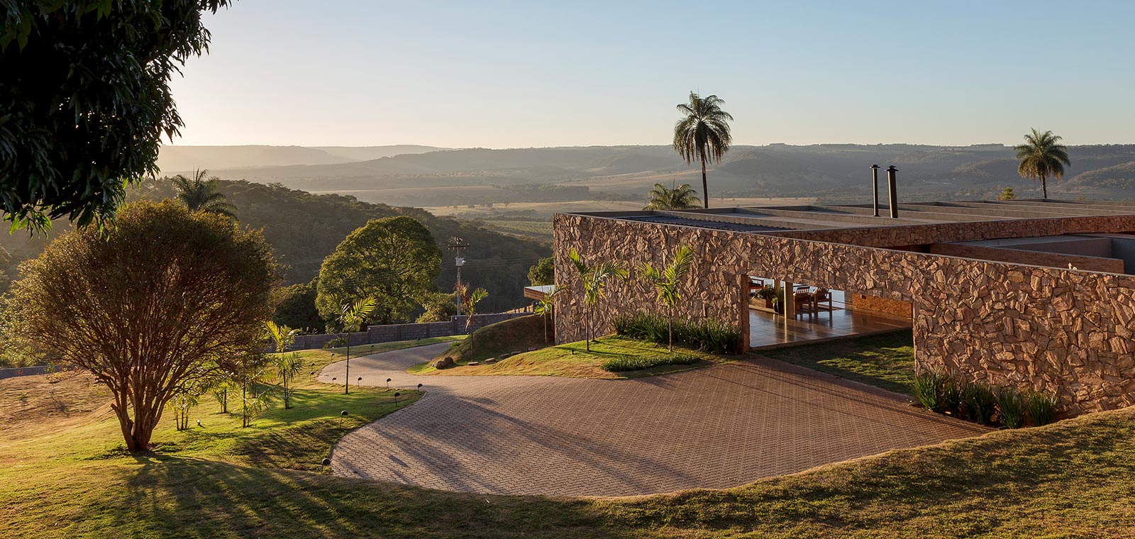 House of Stones by mf+arquitetos located in Brazil boasts amazing mountain views