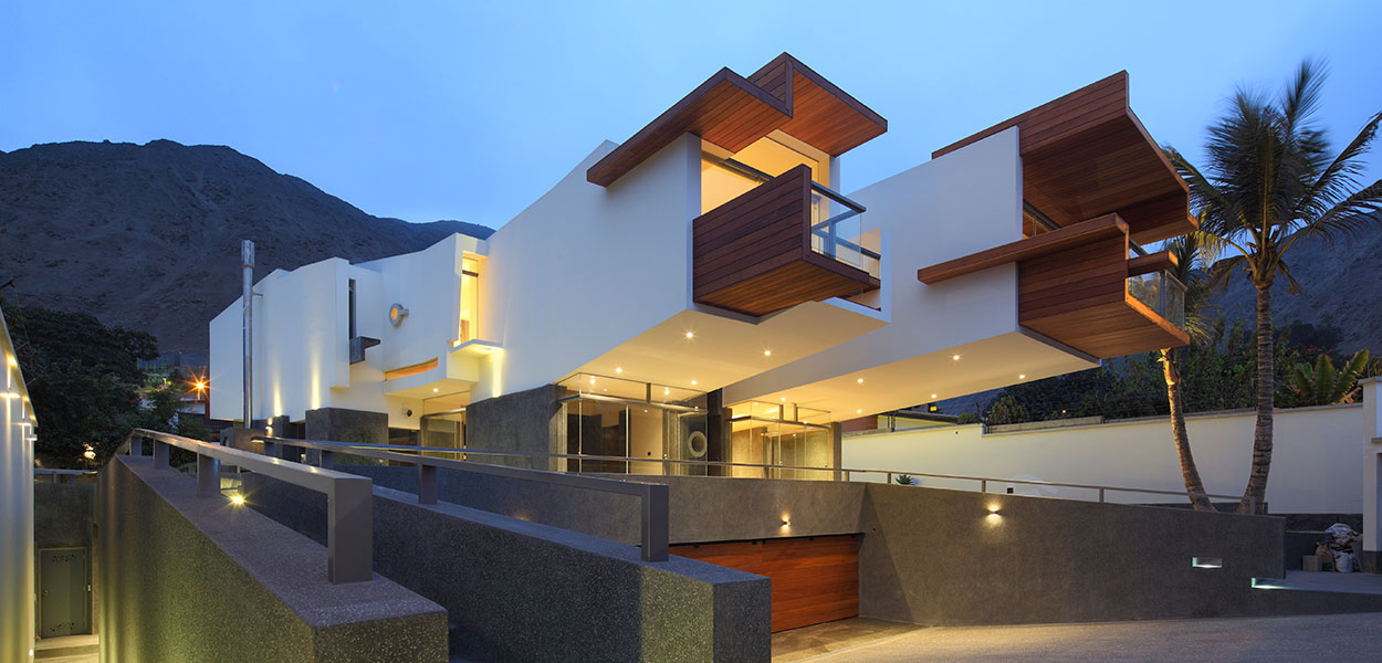 Contemporary architecture at its best: Casa Para Siempre - Breathtaking house in Peru by Longhi Architects