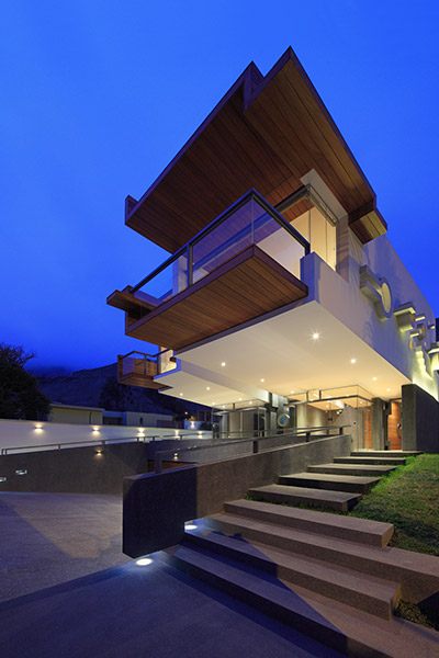 House Forever: Breathtaking house in Peru by Longhi Architects