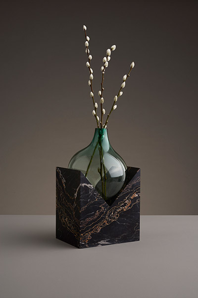 Abstract vase by Studio E.O. - part of Indefinite abstract vases collection