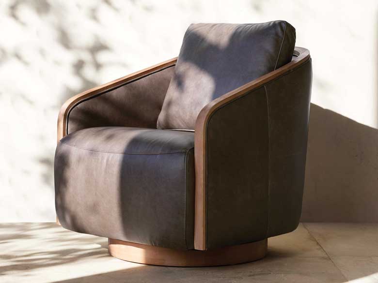 Genuine leather swivel chair with oak edges