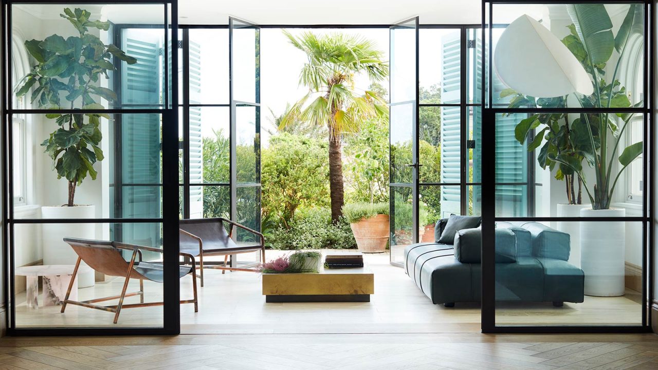 Peppertree Villa by Luigi Rosselli Architects in Australia