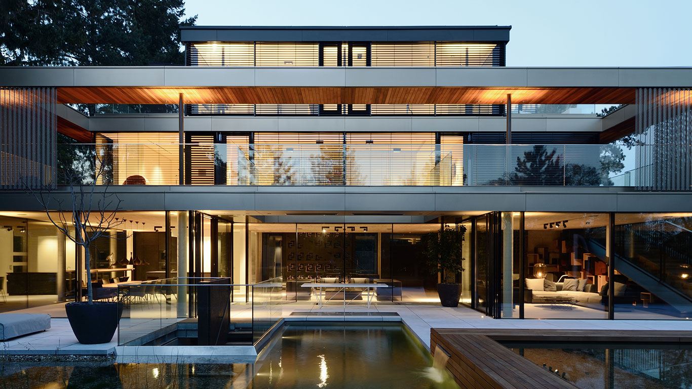 Relaxing and private: Luxurious villa in Vienna by Architekt Zoran Bodrozic