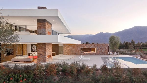 Marvelous Californian house built to tackle the extreme weather conditions