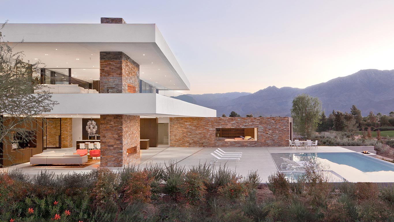 Marvelous Californian house built to tackle the extreme weather conditions