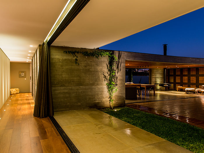 Mcny House by mf+arquitetos: single-family house near Sao Paulo inspired by Brazilian modernism