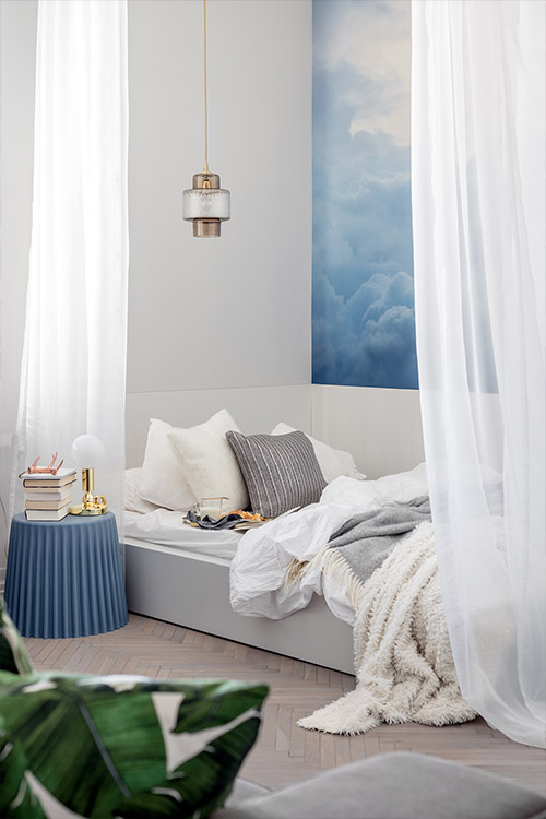 Luxurious modern white bedroom design idea from small apartment by Polish architecture & design firm Finchstudio