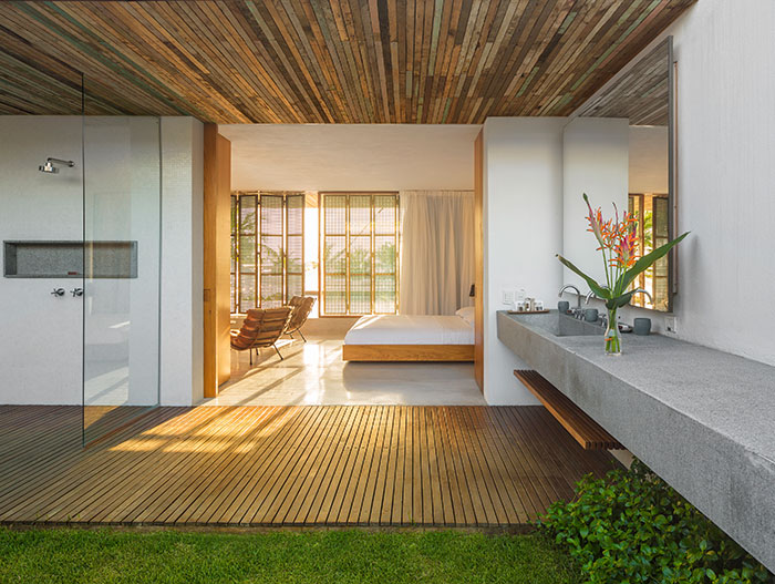 Modern Brazilian house by Studio MK27
