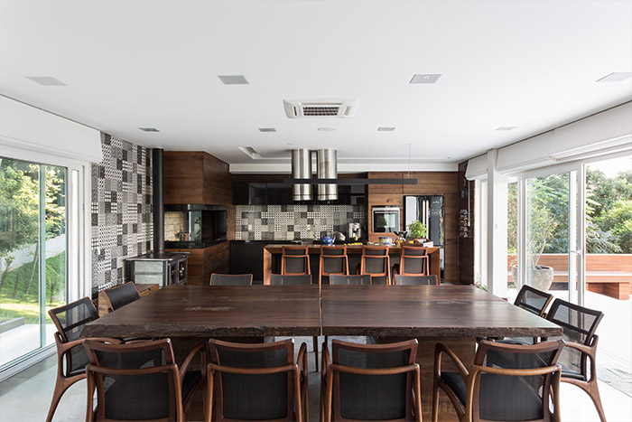 Modern kitchen design idea inside spectacular Brazilian home by Basso Engenharia