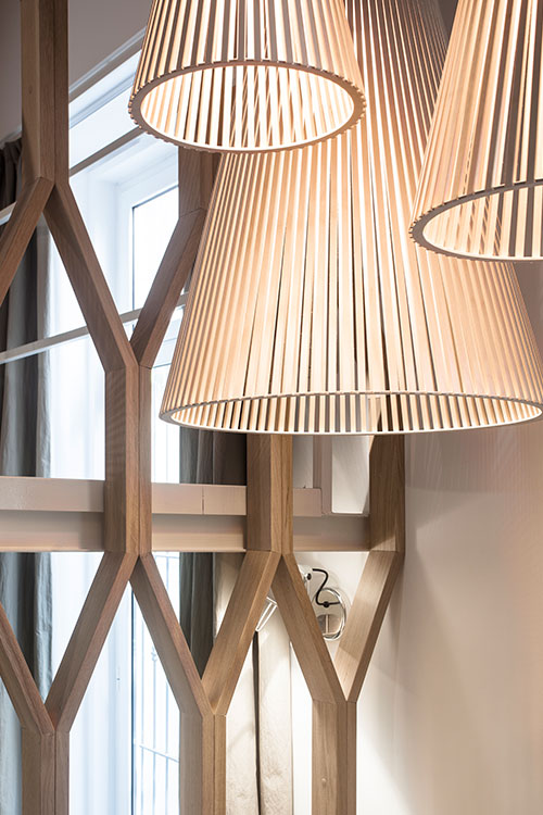 Modern lighting idea in a beautiful Italian apartment by Archiplan Studio