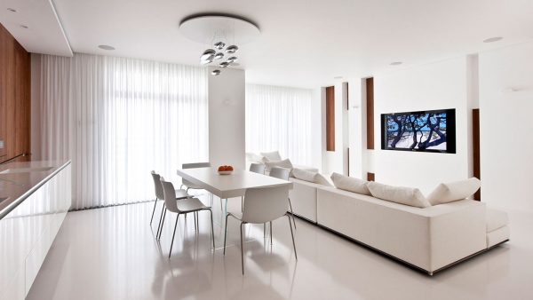 Modern Moscow apartment with all white interior by Alexandra Fedorova