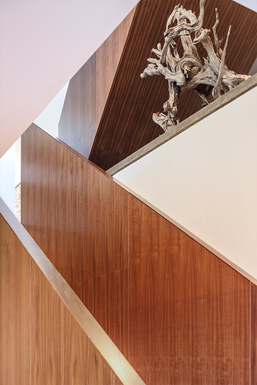 Modern staircase in a contemporary Canadian house - design by Omar Gandhi Architect