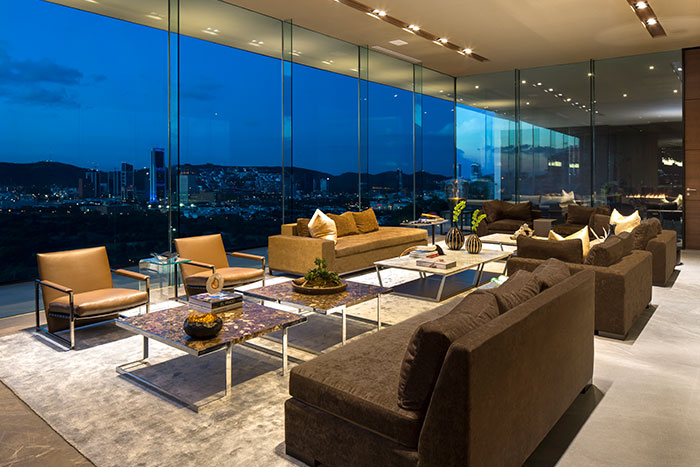 MT House contemporary residence with spectacular city views