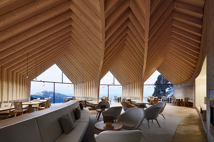 Oberholz Mountain Hut: gorgeous wooden restaurant offers visitors some of the most stunning views of Italy