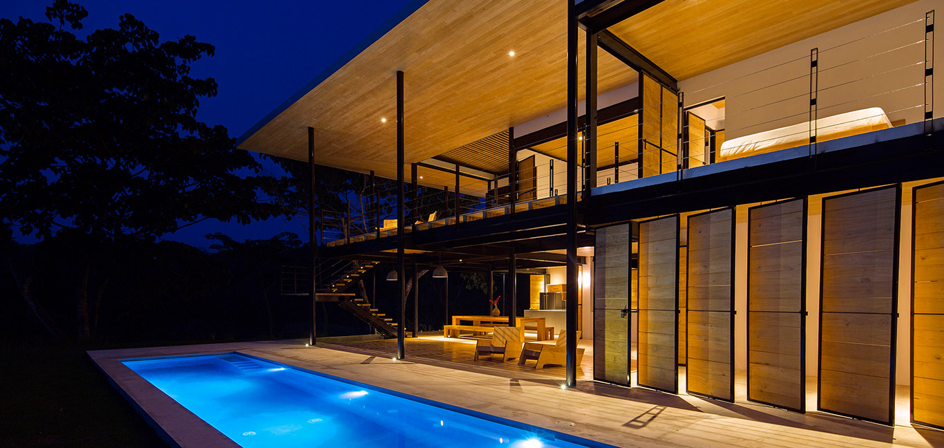 Ocean Eye by Benjamin Garcia Saxe: Beautiful, eco-friendly house in Costa Rica with stunning pool and breathtaking views