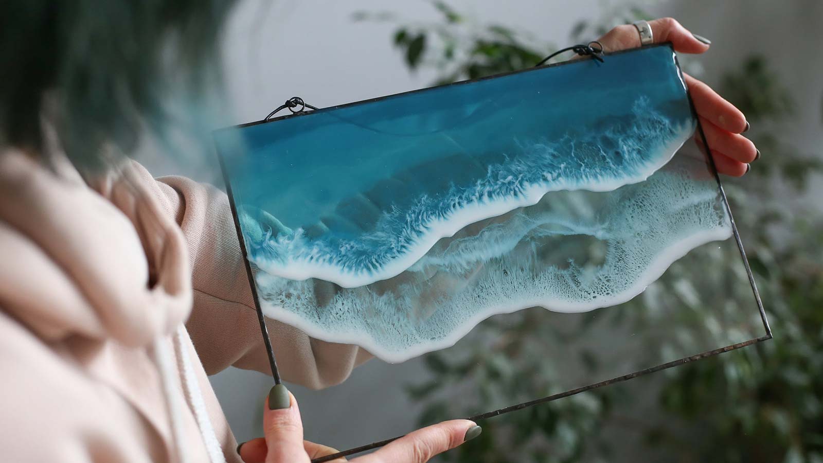 Rectangular ocean resin wall art by Anna Paschenko / Roslynka