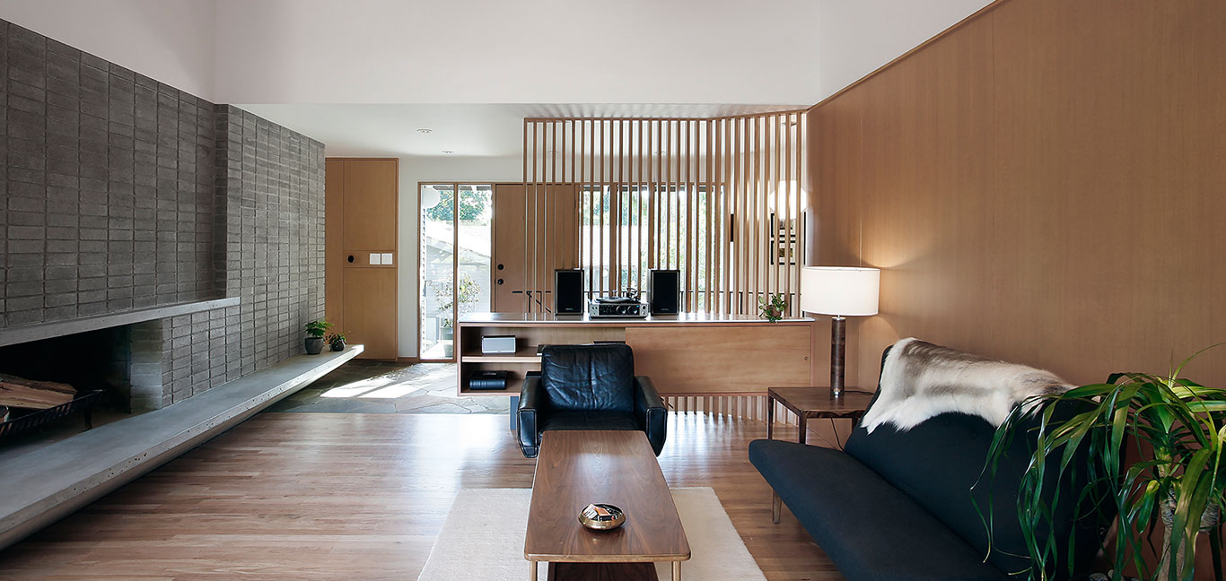 Modern living room design by SHED Architecture - Kirkland’s  Bridle Trails residence