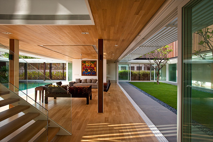 Stylish living room design idea in a spacious contemporary house in Singapore