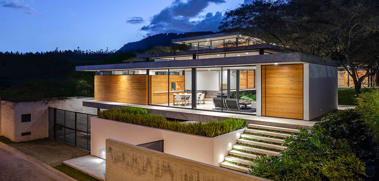 Spectacular single-family home in perfect balance with the surrounding environment located in Ecuador