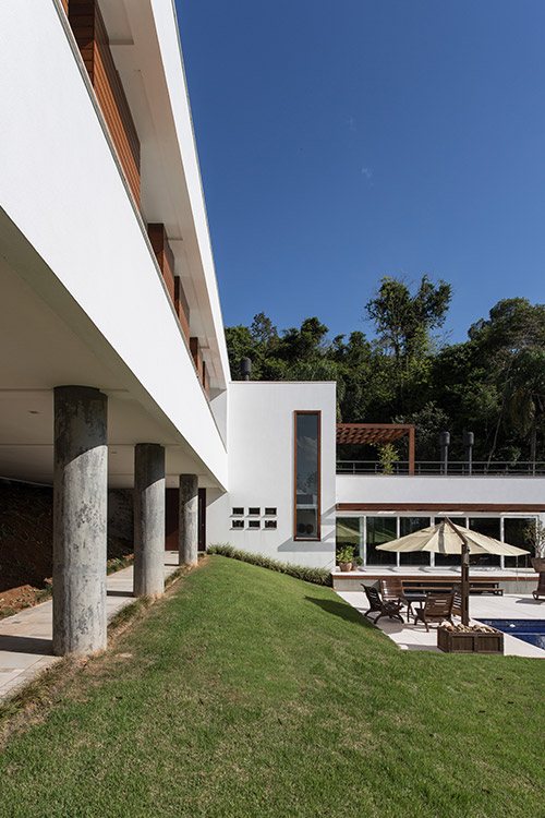 Amazing view of contemporary sustainable cantilevered house in Brazil