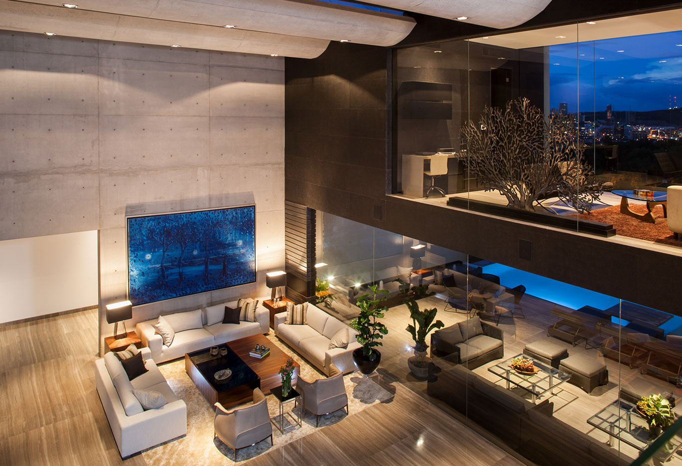 Gorgeous double height living room in contemporary home in Monterrey, Mexico