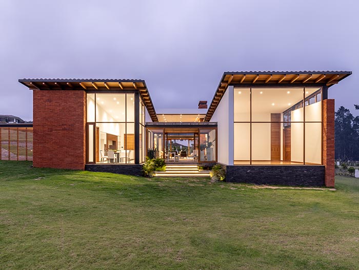 House AO by Studio Alfa in Ecuador