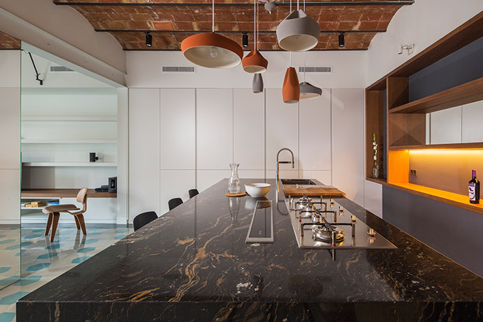 Amazing kitchen design idea in a stunning apartment in Barcelona - House of Mirrors by Nook Architects
