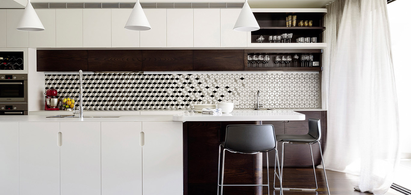 Contemporary kitchen design idea in a stunning dwelling composed of 2 apartments - located in Sydney, Australia