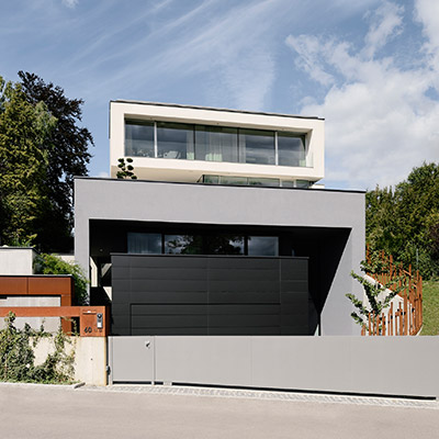 Stylish four-storey villa near Vienna with spectacular views - design by Architekt Zoran Bodrozic