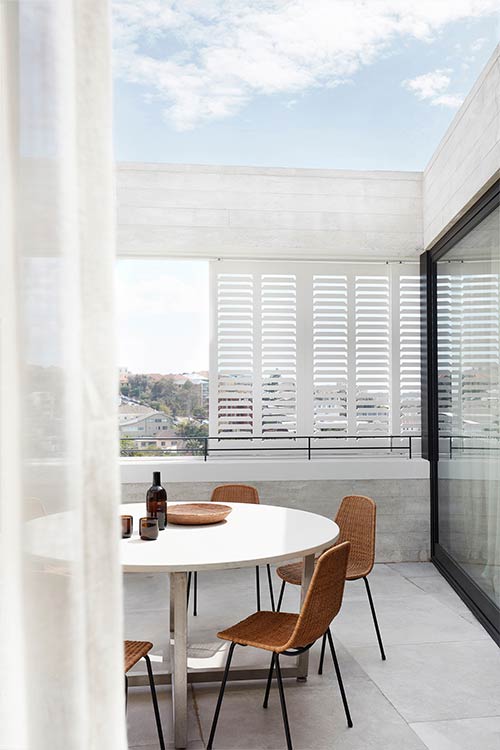 Tama’s Tee Home by Luigi Rosselli Architects in Sydney, Australia - amazing views