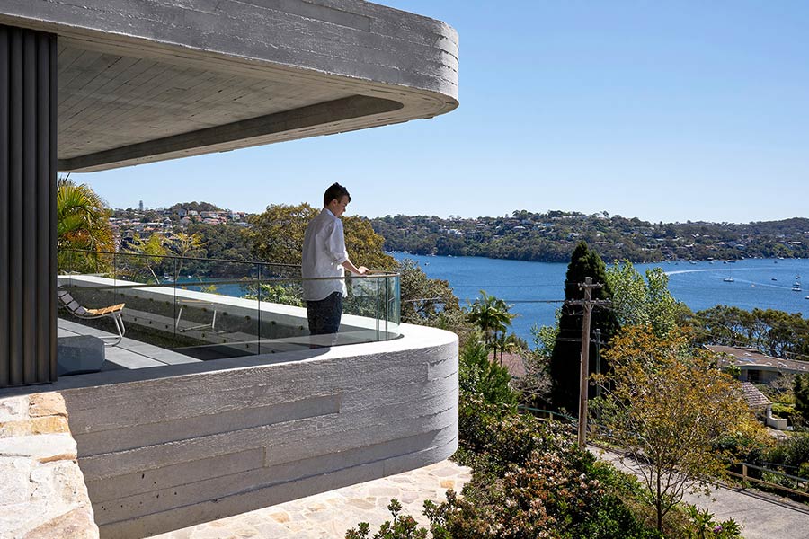 The Books House by Luigi Rosselli Architects overlooking Sydney Harbour