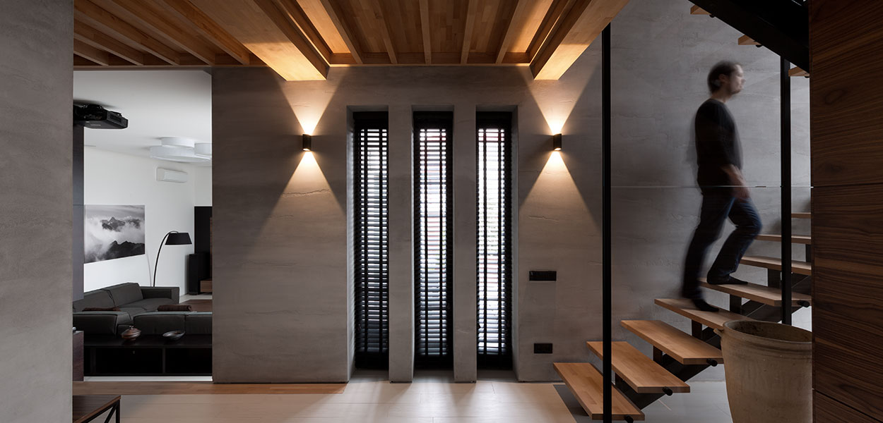 Amazing hallway in Two Levels House by NOTT Design : A redesigned family home in Dnepropetrovsk, finished in a stylish neutral palette, that’s a joy to behold