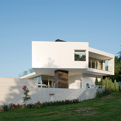 Villa Sochi, Russia, contemporary architecture with all white exterior by Alexandra Fedorova Architectural Bureau